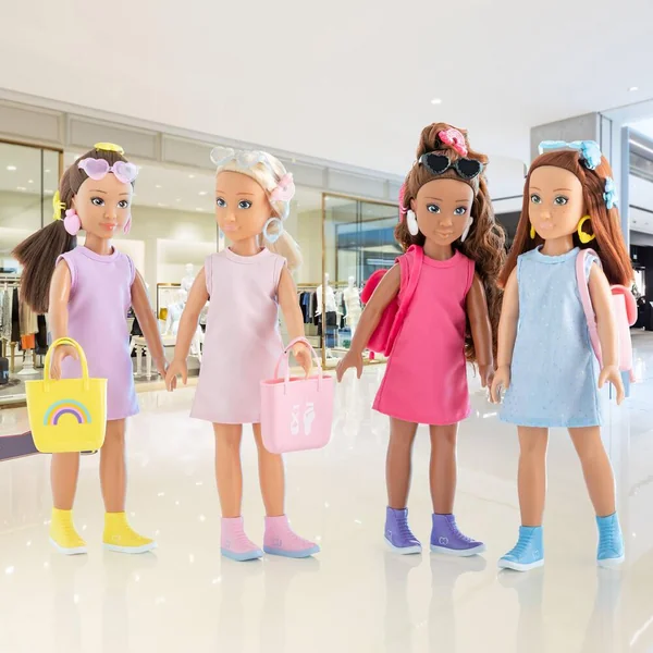 COROLLE GIRLS -POUPEE MANNEQUIN - COFFRET ZOE SHOPPING - 28CM