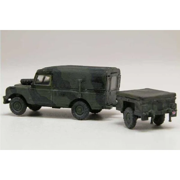 Kit classique militaire A02324 - Land Rover LWB (Toit Rigide) et Remorque (1:76)