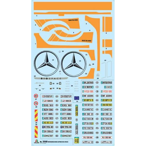Maquette camion 3968 - Mercedes-Benz Actros MP4 Space Grand Prix Édition (1:24)