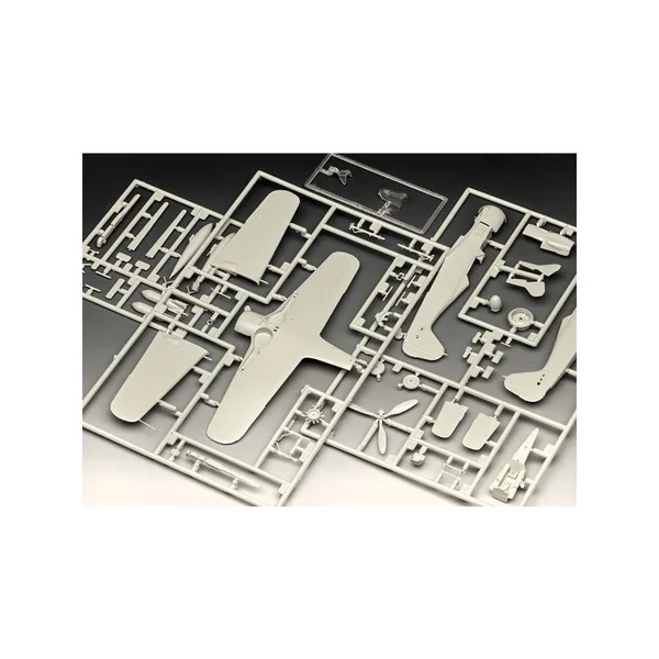 Maquette FOCKE WULF FW190 F-8 Avion de guerre Level 3 échelle 1:72 - Revell